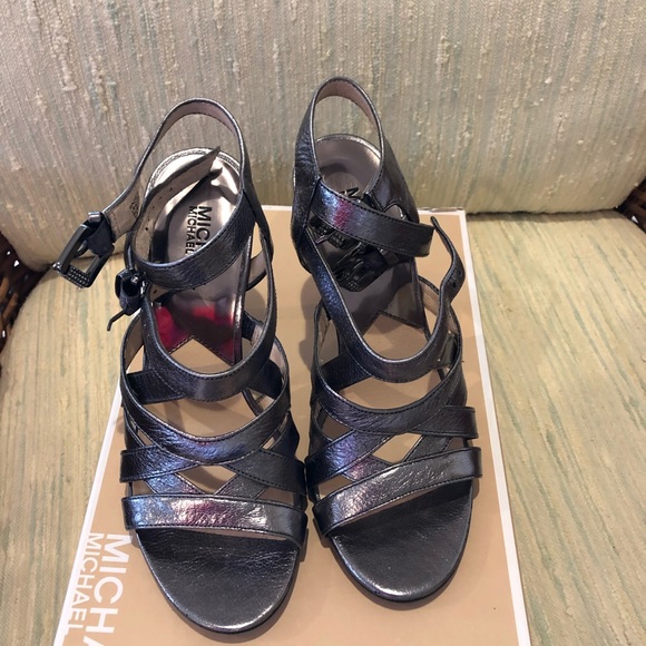 Gun metal metallic Michael Kors strappy heels. - Picture 4 of 4